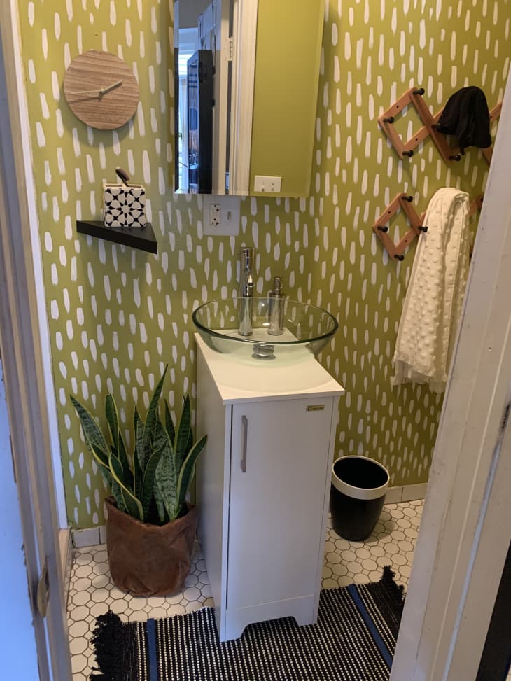 25 Inspiring Green Bathroom Ideas | Apartment Therapy